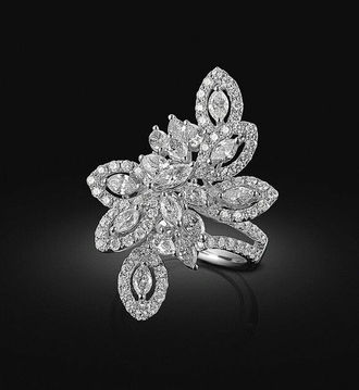 Designer diamond ring - white gold