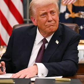 Gobierno de Trump prohíbe a personas trans servir en las Fuerzas Armadas de EE.UU.