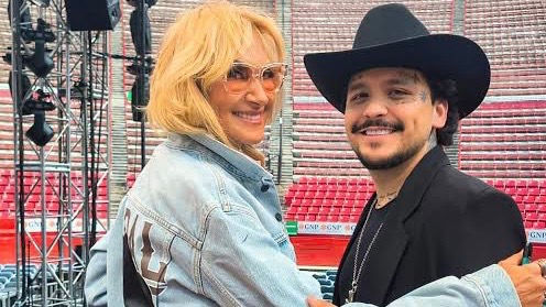 Christian Nodal Adela Micha amame trans mx