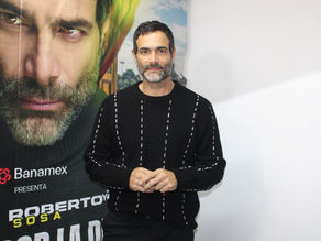 Luis Roberto Guzmán conmemora 33 años de carrera en una emotiva función especial