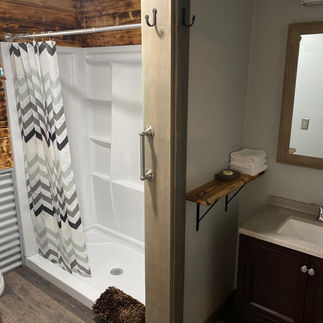 Lake Creek Inn motel in Troy Montana