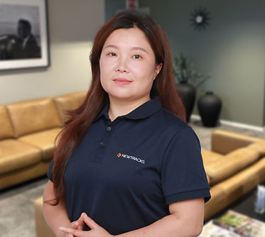 Crystal Li, Senior Sourcing Specialist at NewTracks China