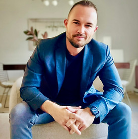 SRT Realtor Headshot-Residential 2025.JPEG