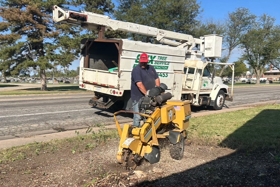 StumpGrinder+BucketTruck.jpeg