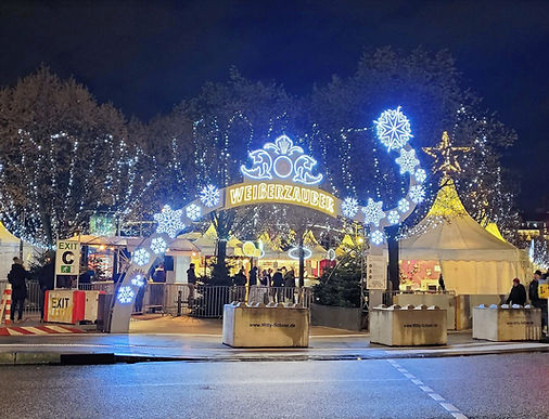 Weihnachtsmarkt_edited.jpg