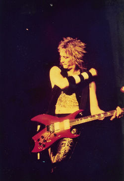 Dave Simmons - BC Rich Bich guitar 1984