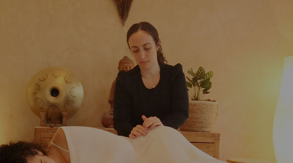 Screen Shot 2021-11-30 at 5.21_edited.jpg