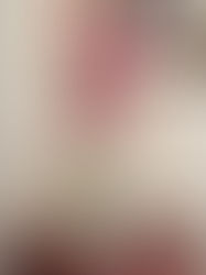 First bouquets are still coming