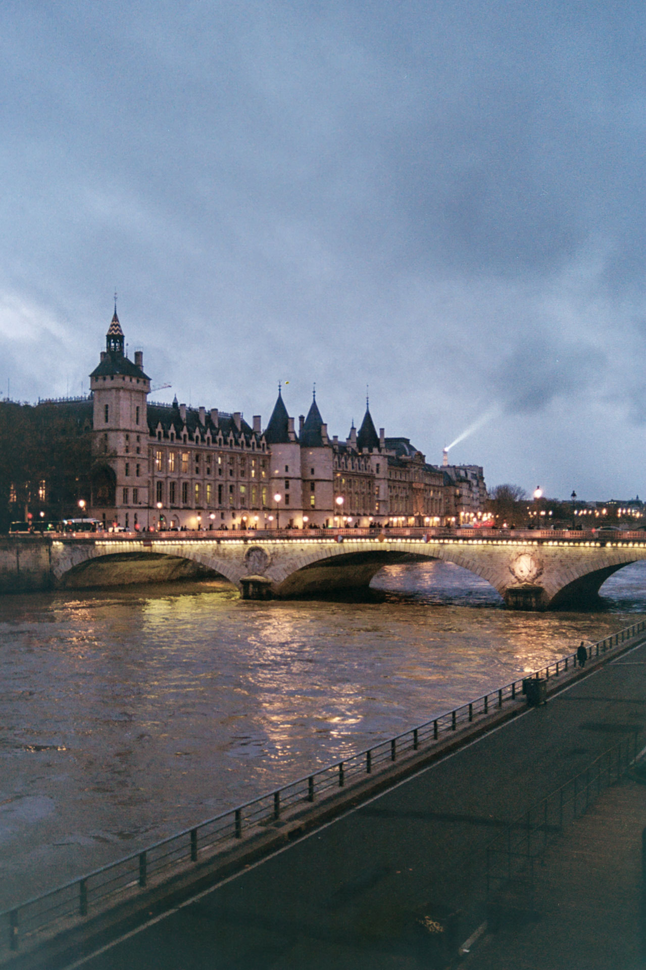 R41_2023_15.jpg