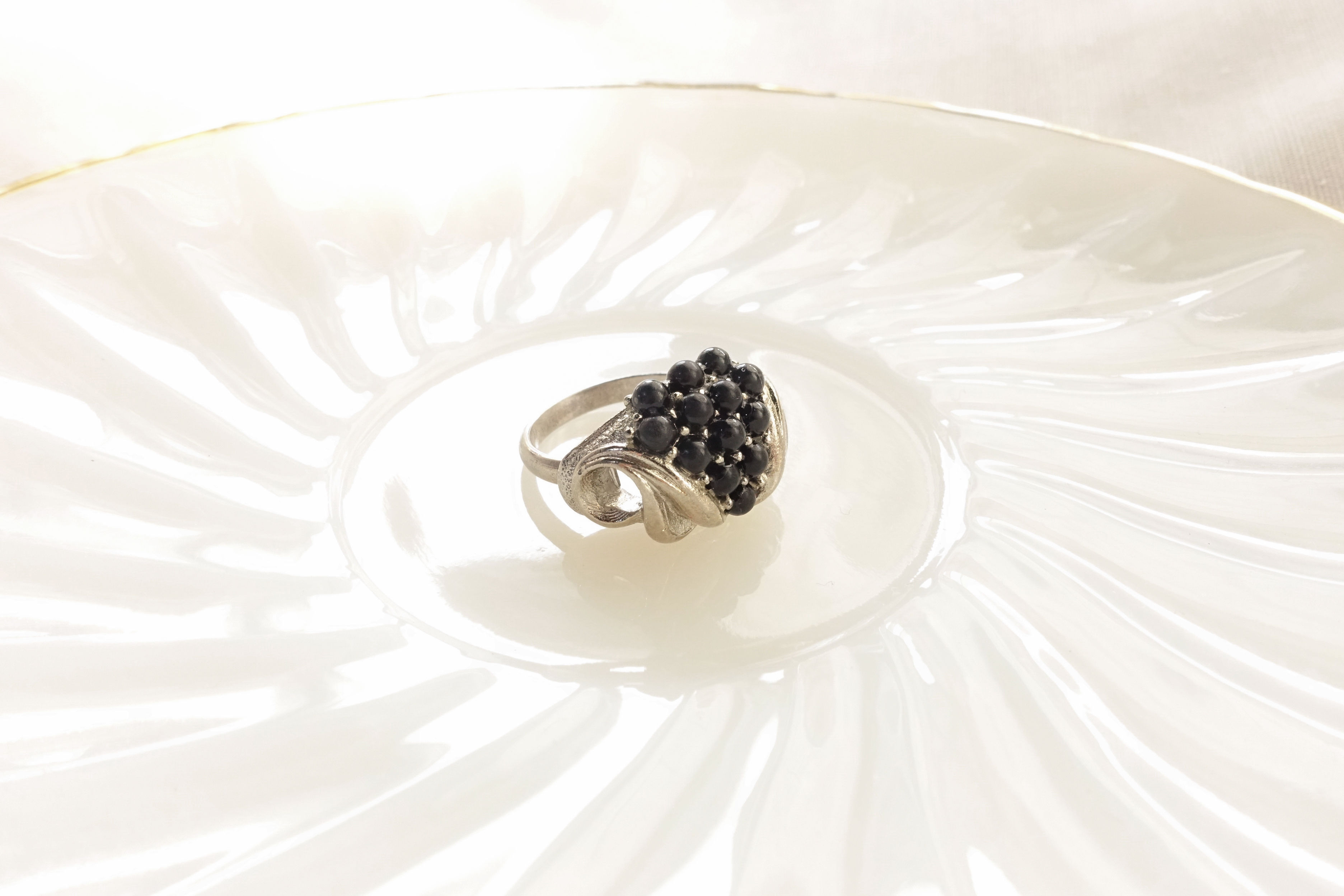 Black grape silver tone adjustable ring