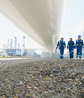 Caminhando sob Tubulações de gás
