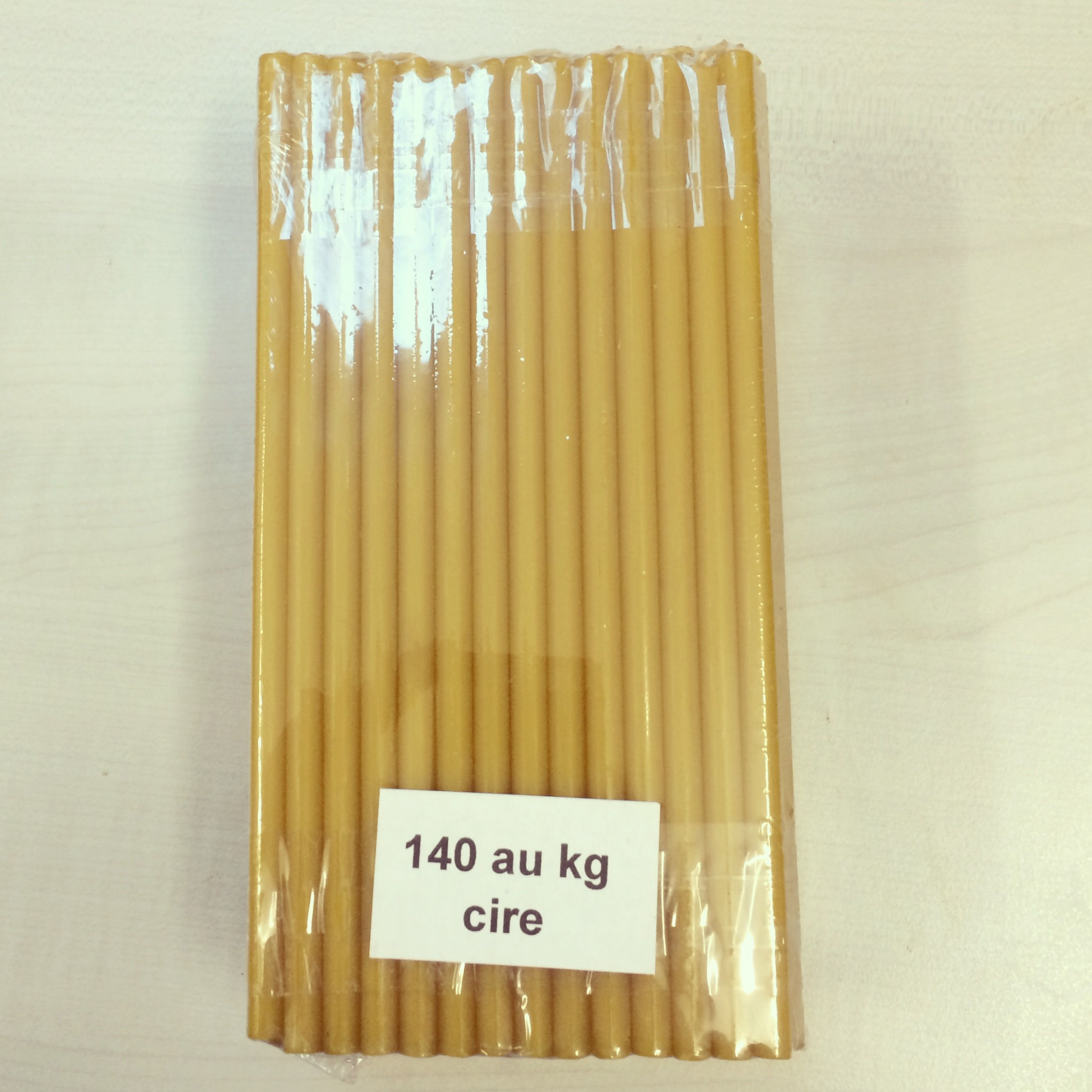 N140 - 140 cierges en cire au kg