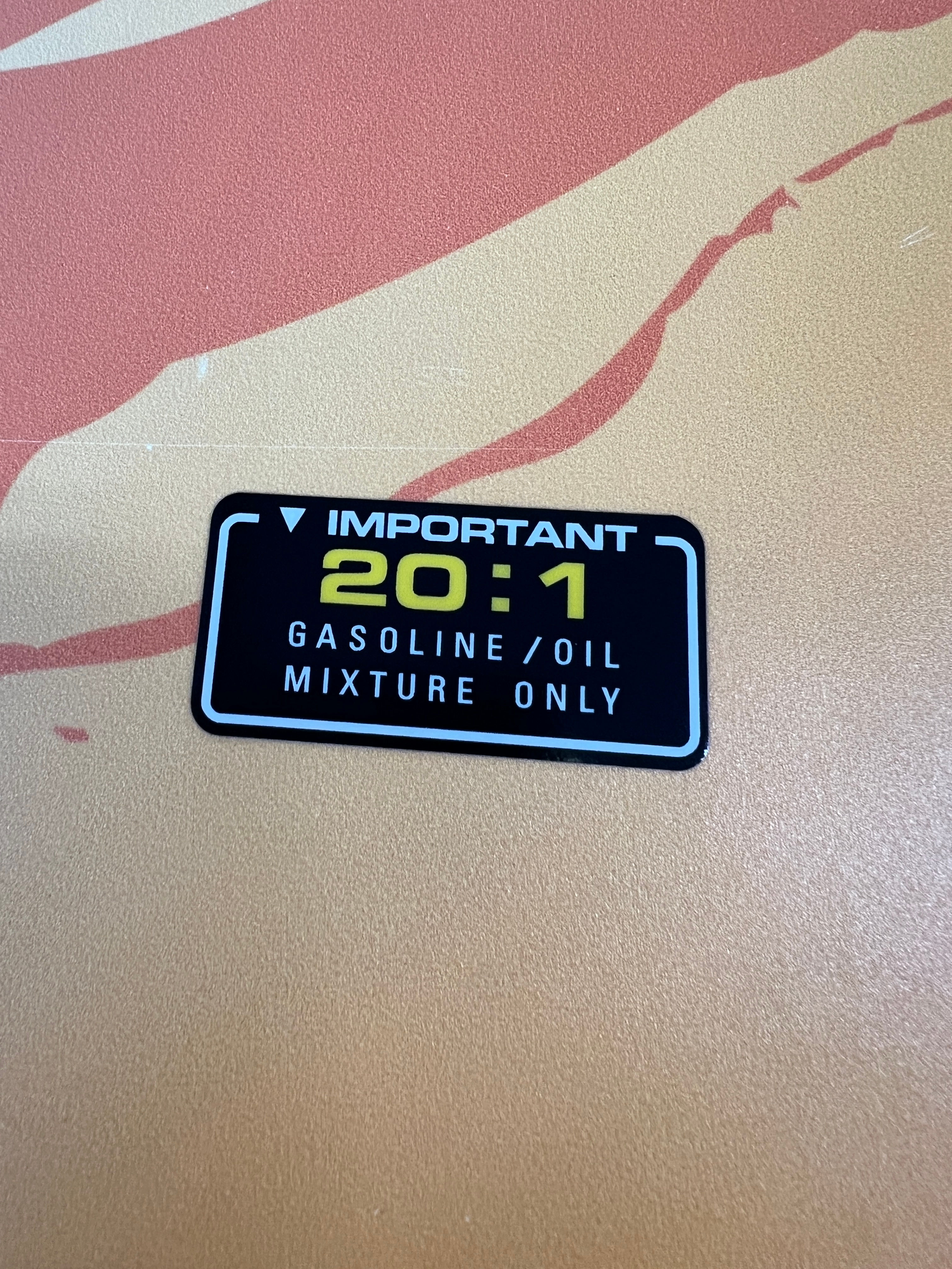 Honda 20:1 Mixture decal