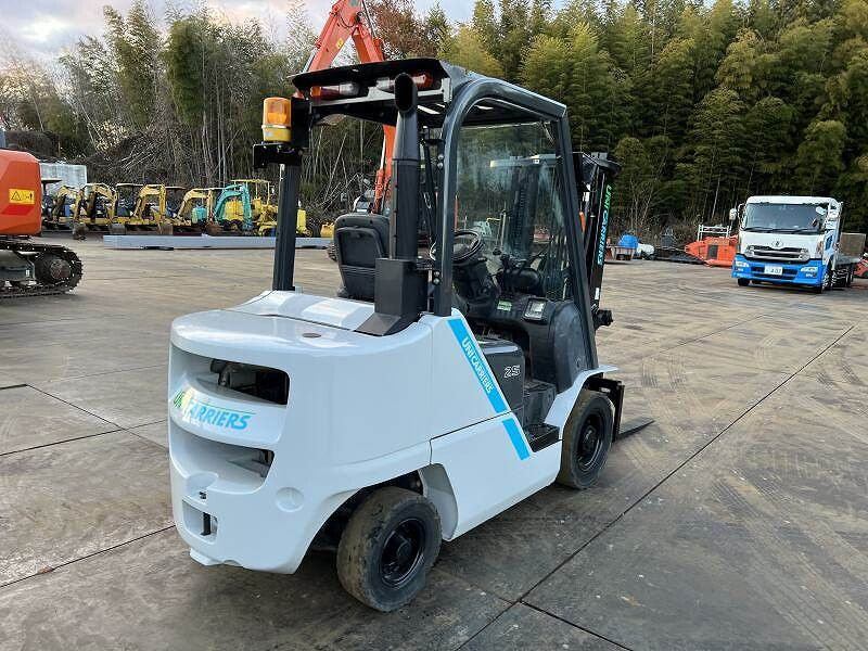 الصورة المصغرة: رافعة شوكية يوني كارير 3 طن