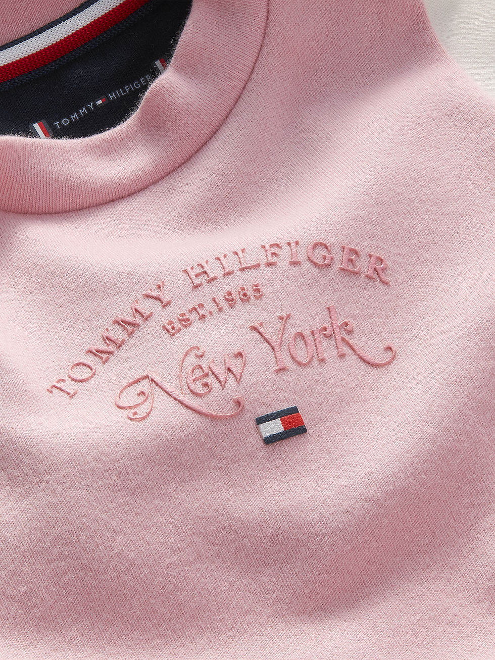 תמונה ממוזערת: TOMMY HILFIGER