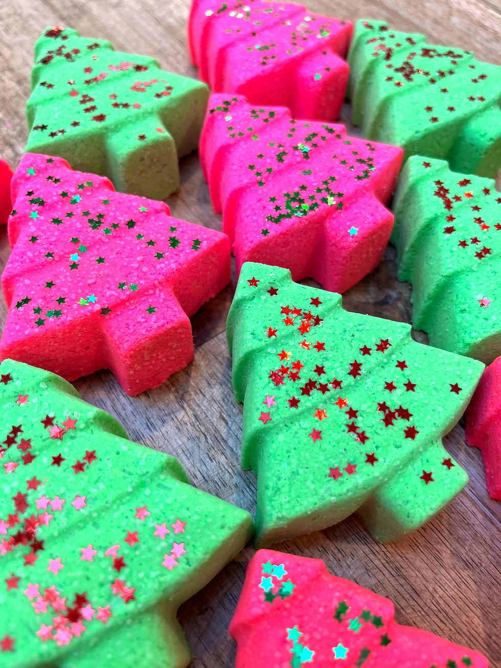 Thumbnail: Christmas Tree Large Bath Bomb