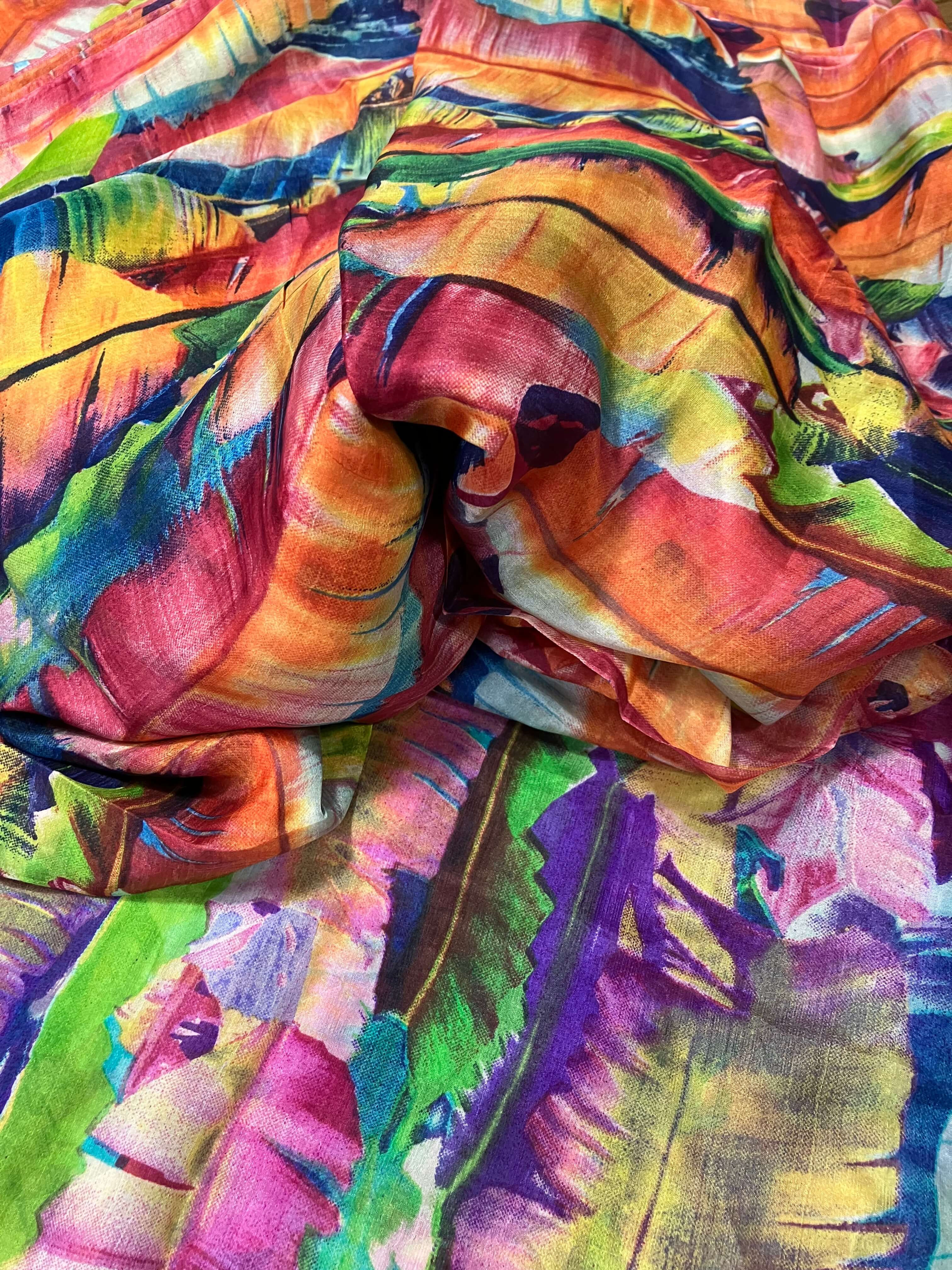 Feather Print Silk Fabric - Feather Print Silk Fabric - Tissu en soie imprimé plumes - Asamani FabricsAsamani Fabrics