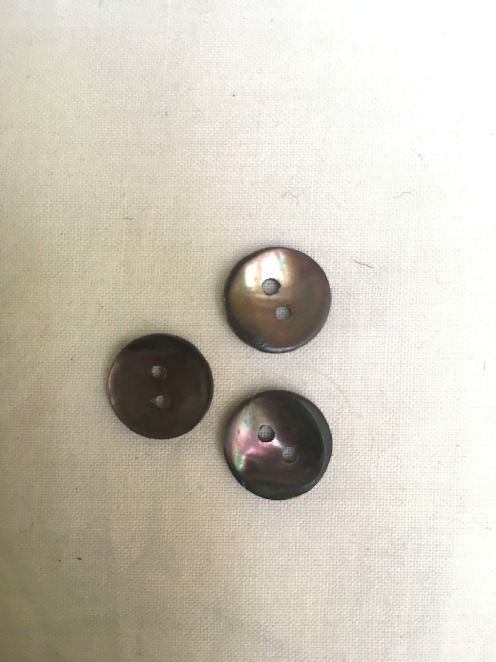 Grey Shell Button - Bouton Coquillage Gris - Asamani Fabrics