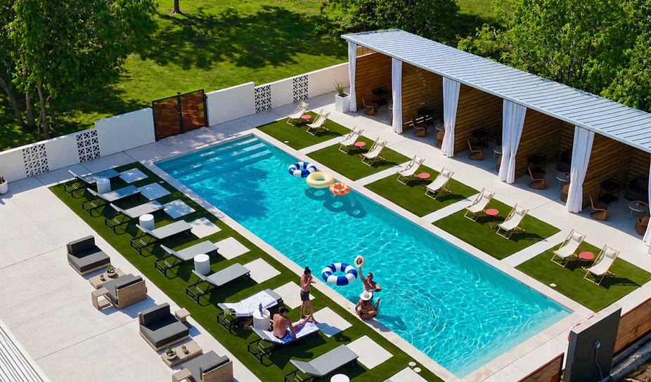 resort pool