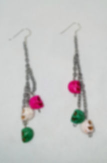 Skull dangly earrings