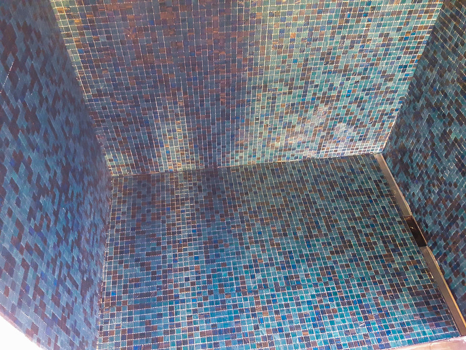 2017-09-01 11.51_edited.jpg