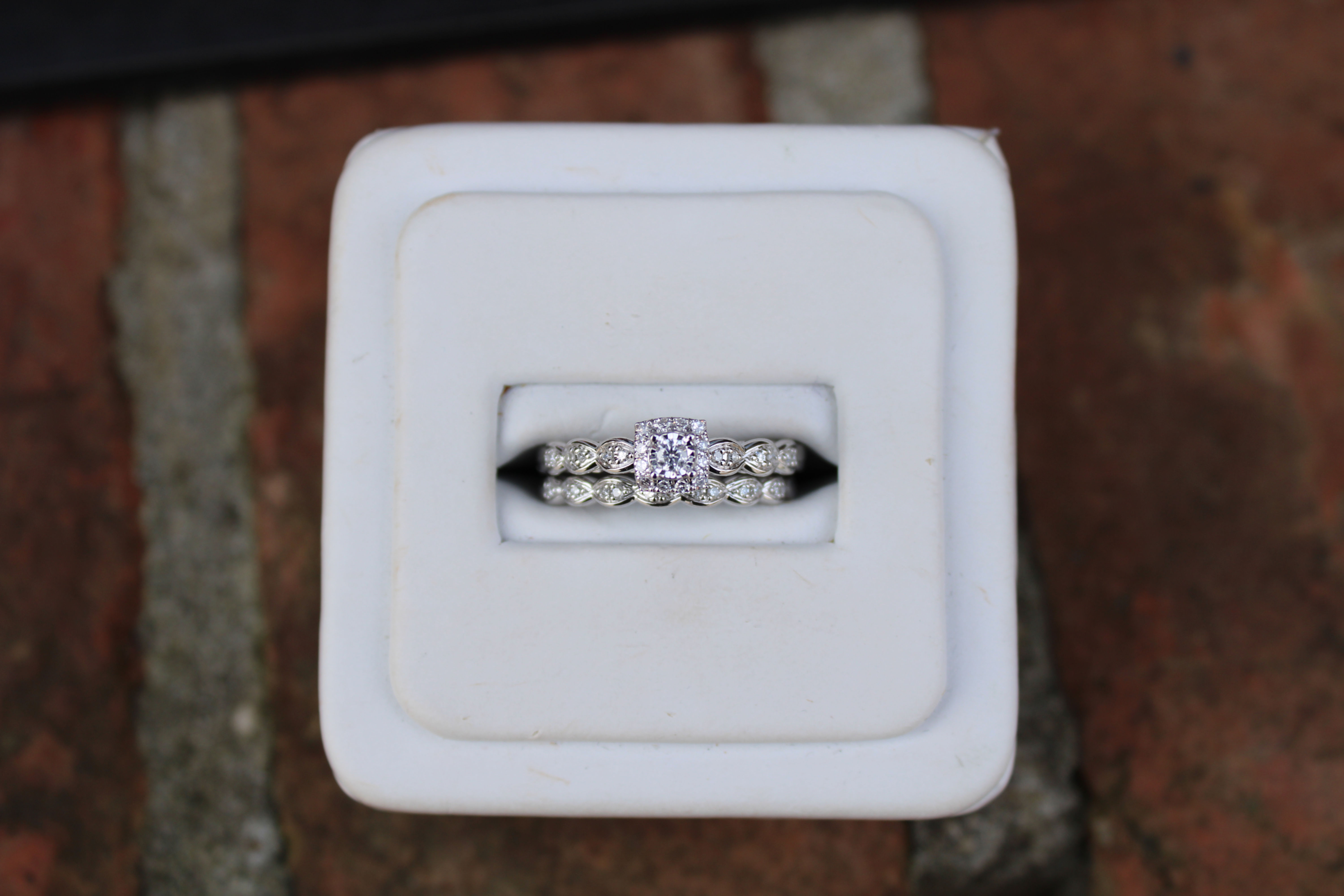 Petite Detailed Engagement