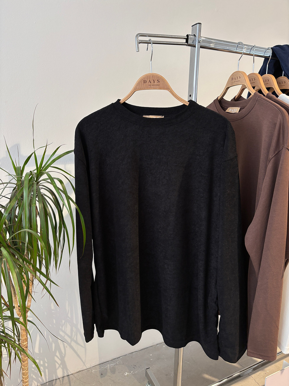 Küçük resim: All Day Terry Long Sleeve T-Shirt