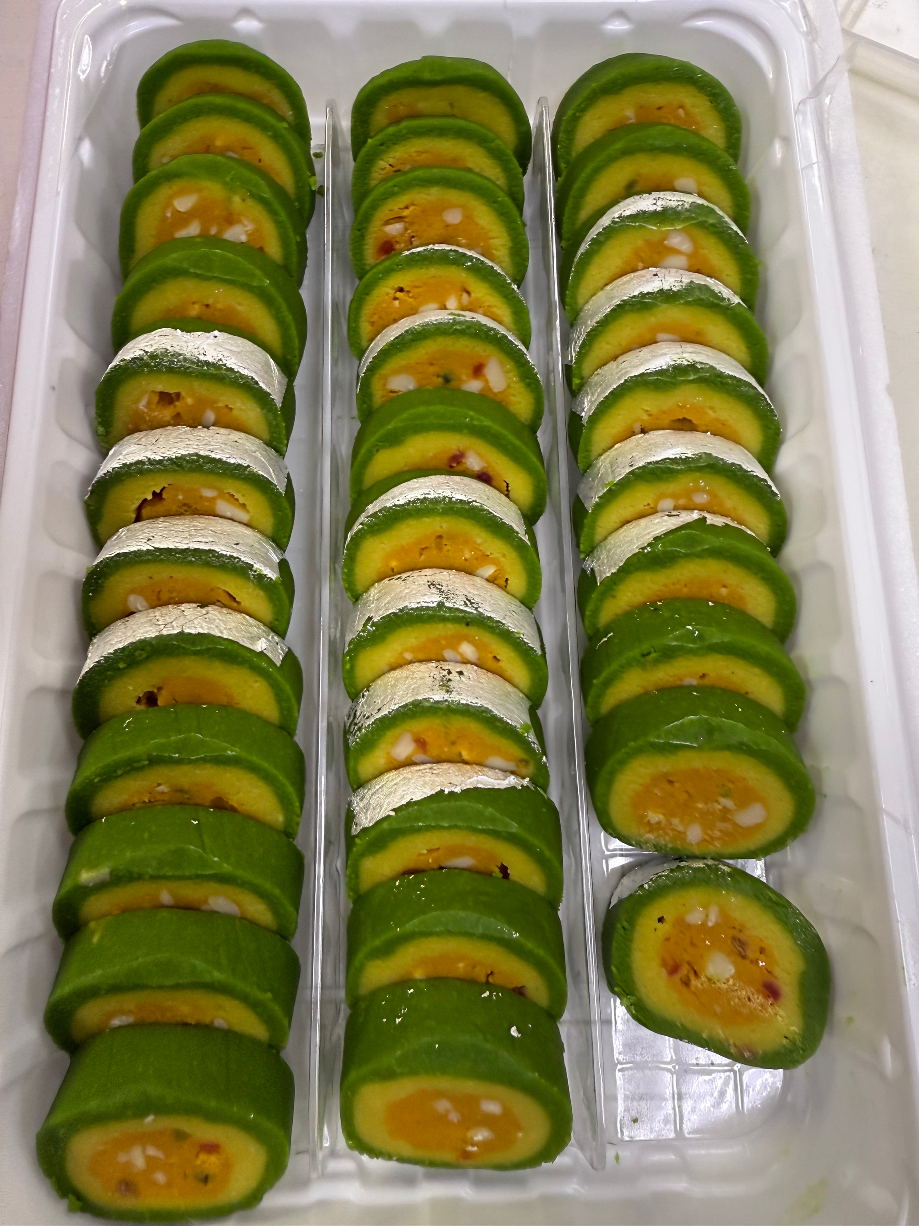 Kaju Cassata Approx 2.2  LB Tray 