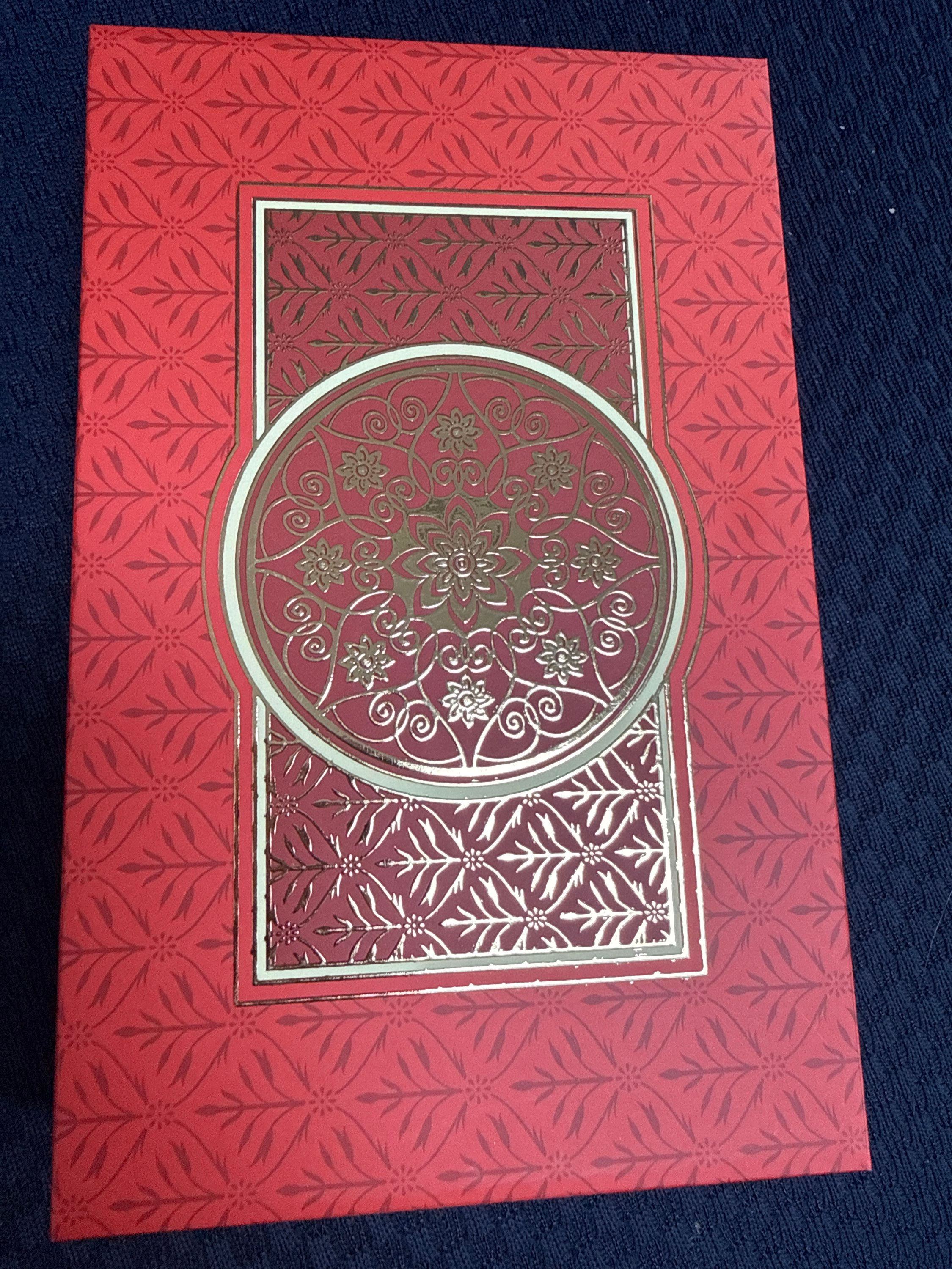 Red Circle 1LB Fancy Box