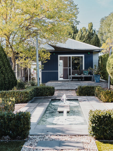 Serene garden with fountain, Studio 22