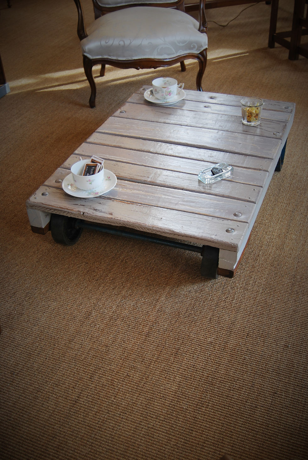Miniature : Ancien chariot transformé en table basse début XXè