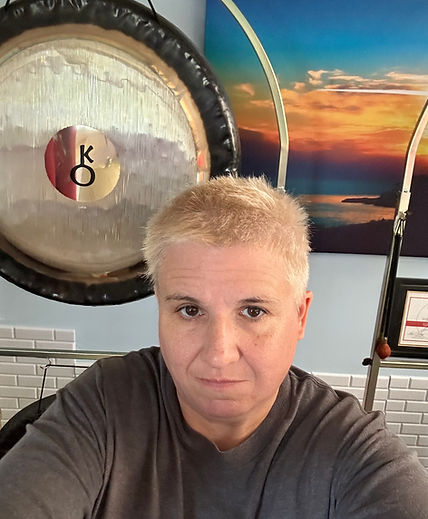 Julie in front of Chiron Gong 