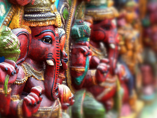 Câu chuyện dòng sông linh thiêng của người Hindu và chén trà mình được mời