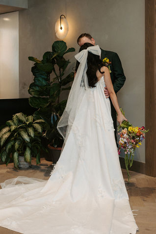 P&N | Modern & Colorful wedding at Guilford Hall Brewery