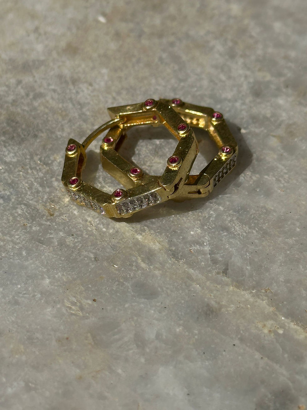 Küçük resim: Hexis Küpe