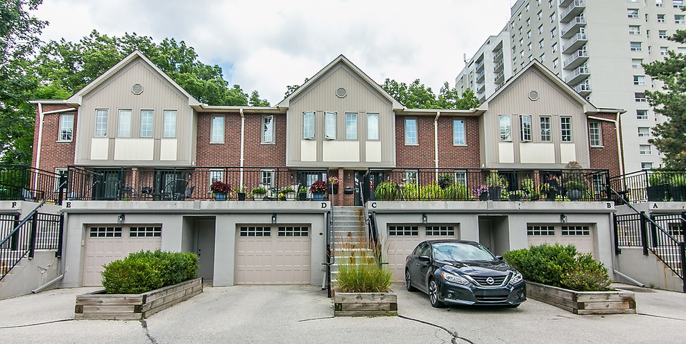 28D Ahrens St, Kitchener-1.jpg