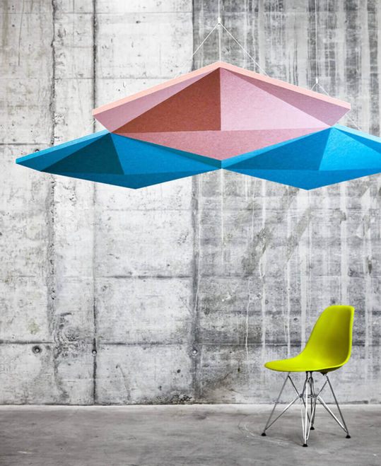 Pannelli acustici a soffitto AKUPET Orbit – soluzioni fonoassorbenti modulari per grandi spazi | Akuproject Italia