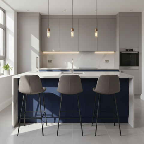 Design de cozinha moderna com ilha e bancos, Projecta Móveis Planejados