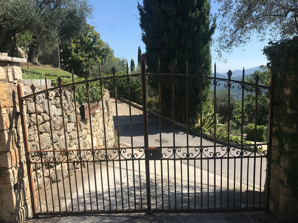 Entrance gate