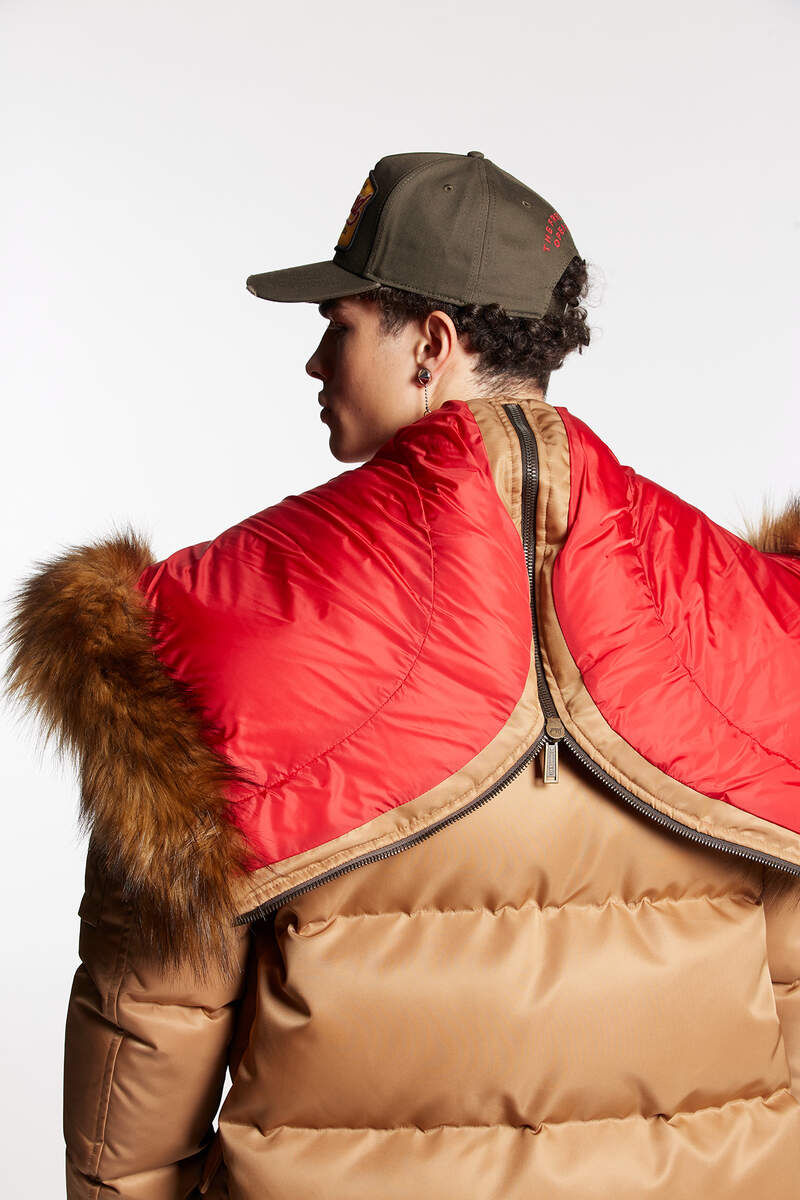 Thumbnail: DSQUARED2 PUFFER KABAN