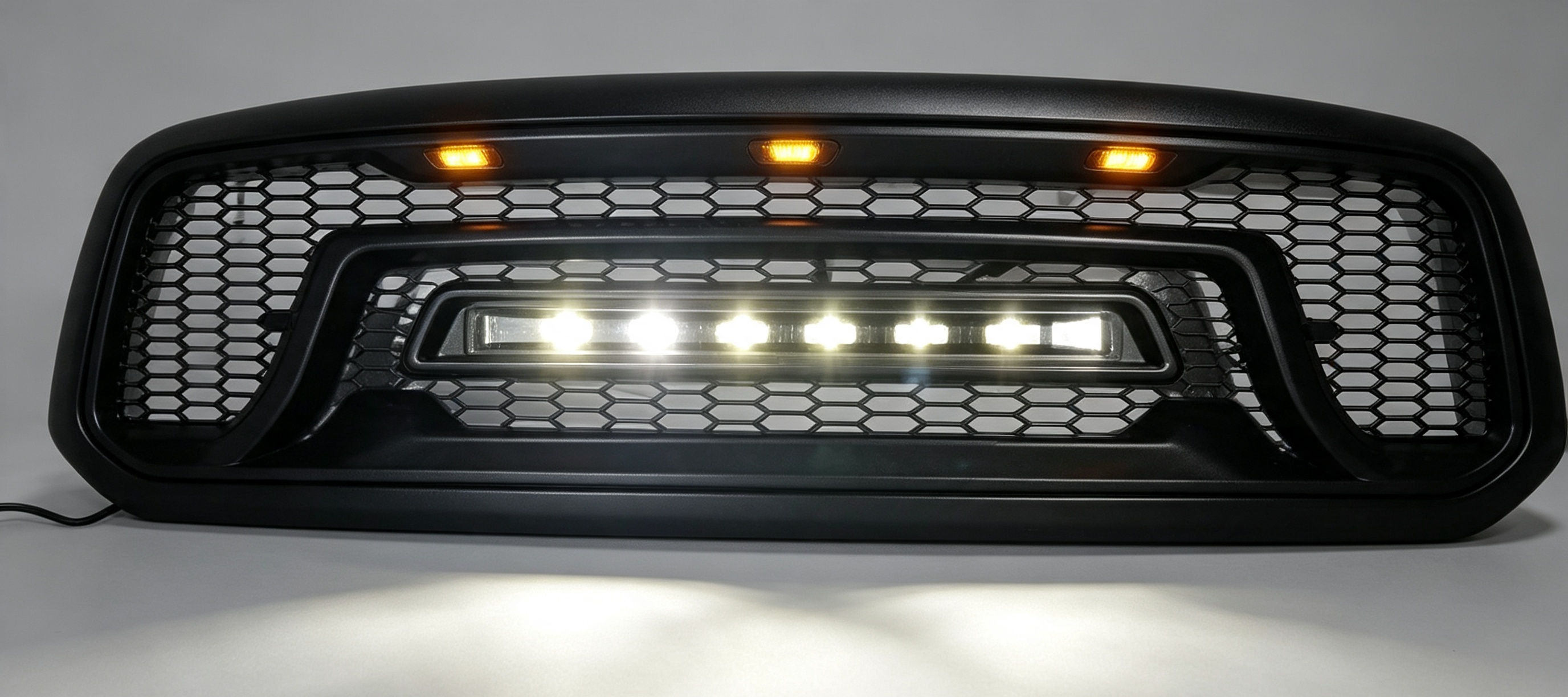 PARRILLA RAM1500 13- 18 E LED