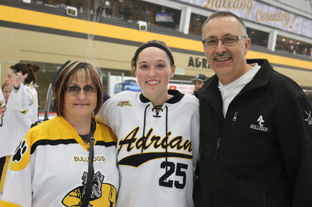 Women's NCAA Alumni Kristin Lewicki Joins Isobel Cup Champion Riveters