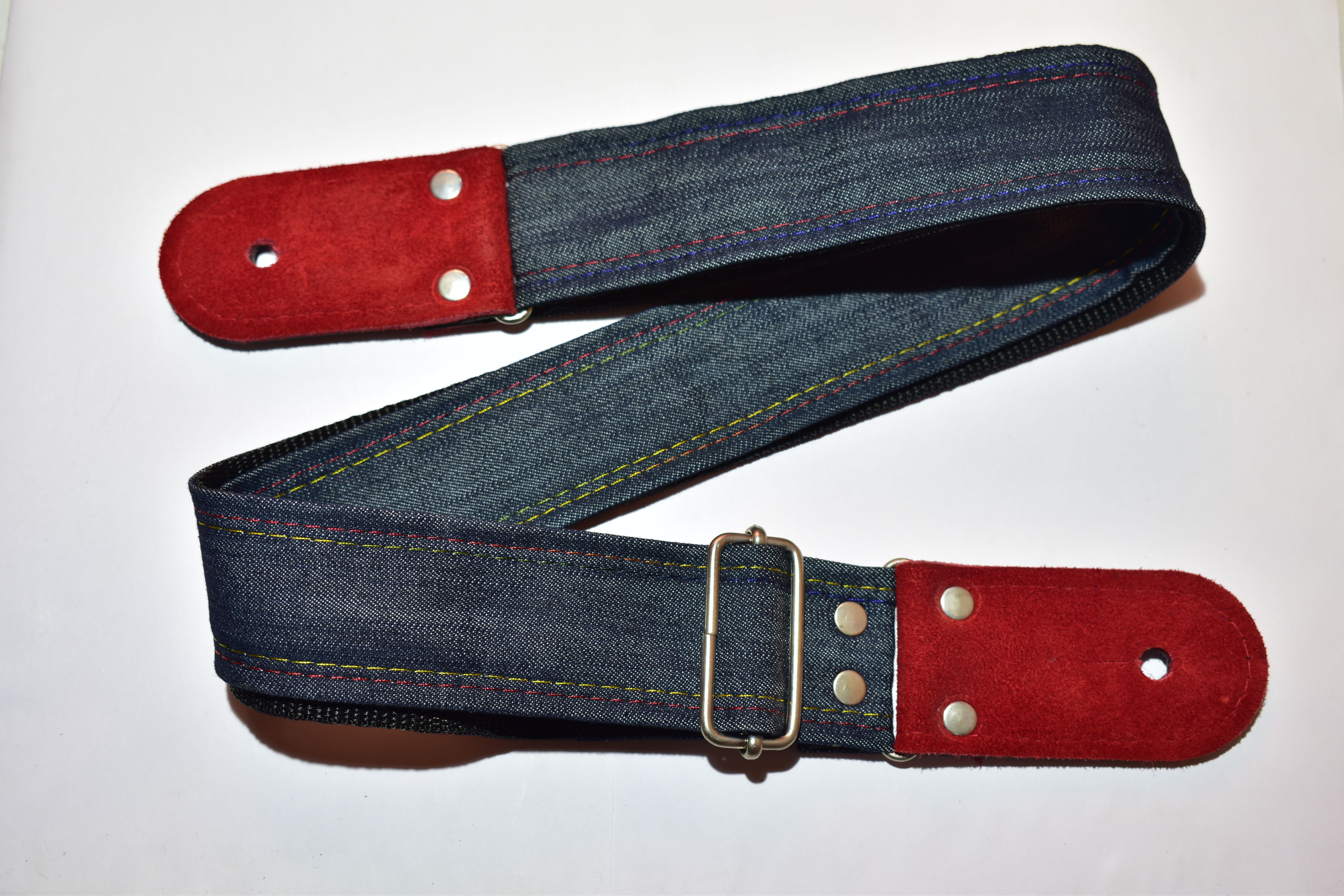 Correa Para Guitarra Mezclilla Rojo/Cafe (Thali)