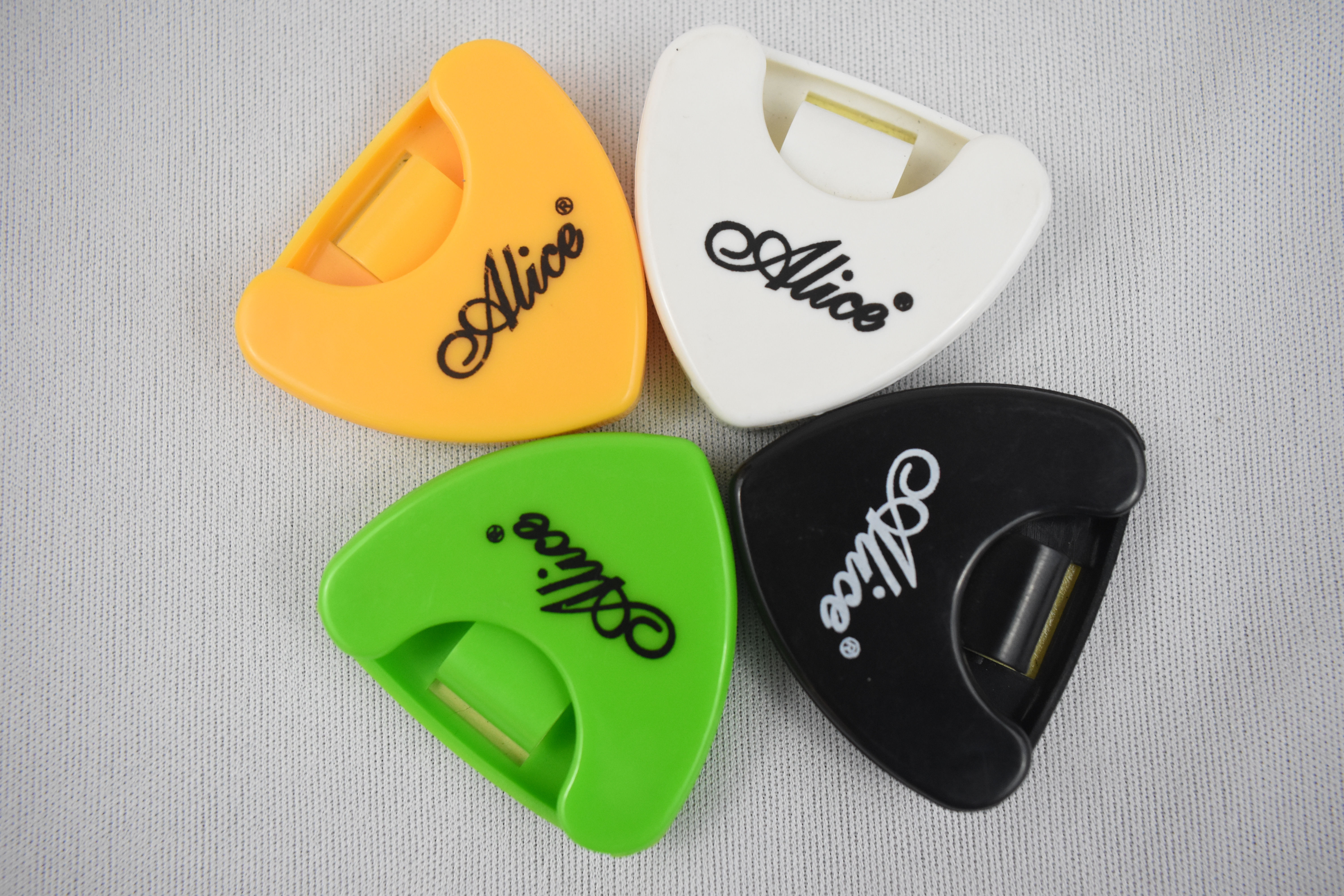 Porta Plumillas/Púas Alice