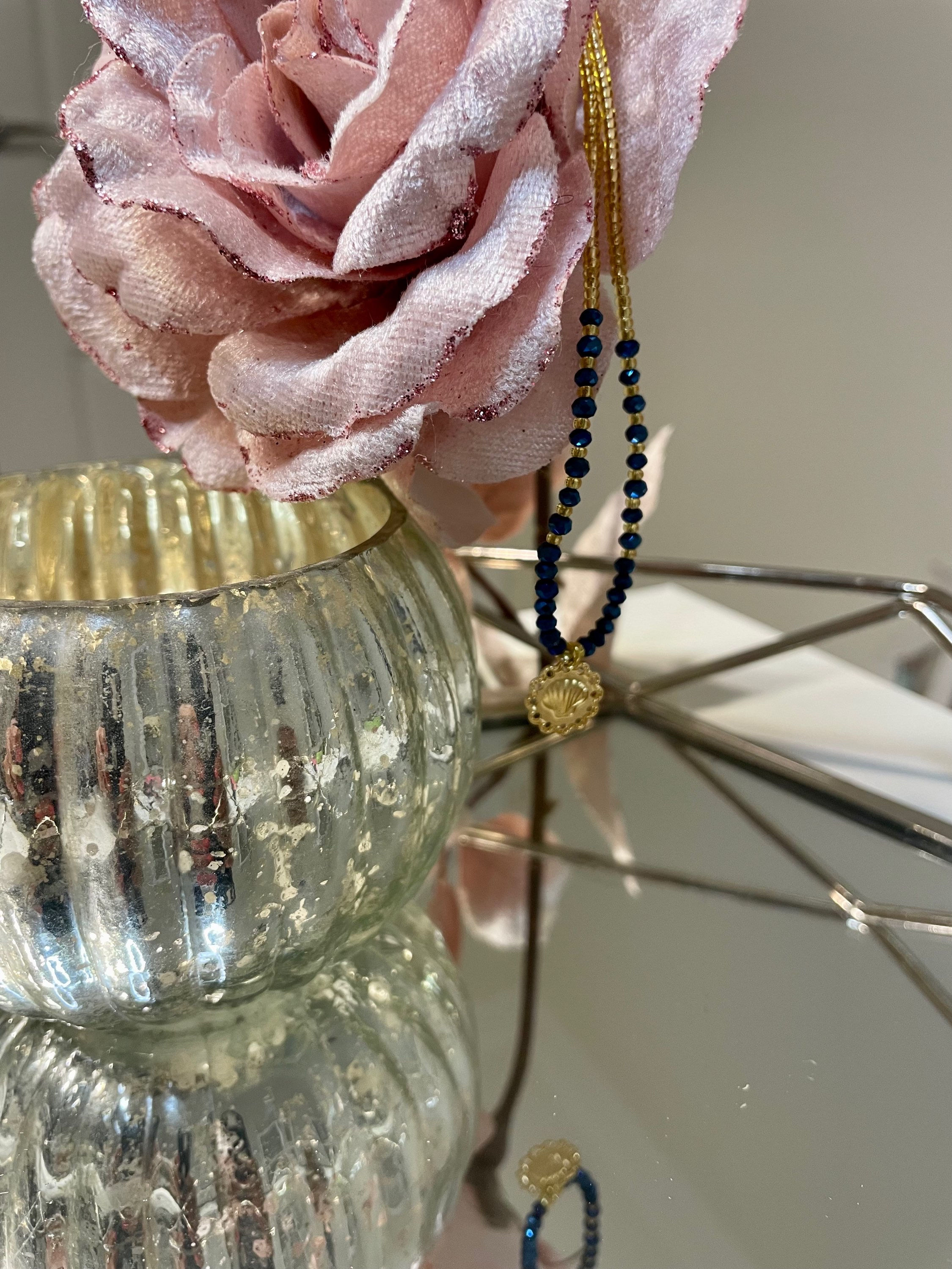 Shell pendant Necklace