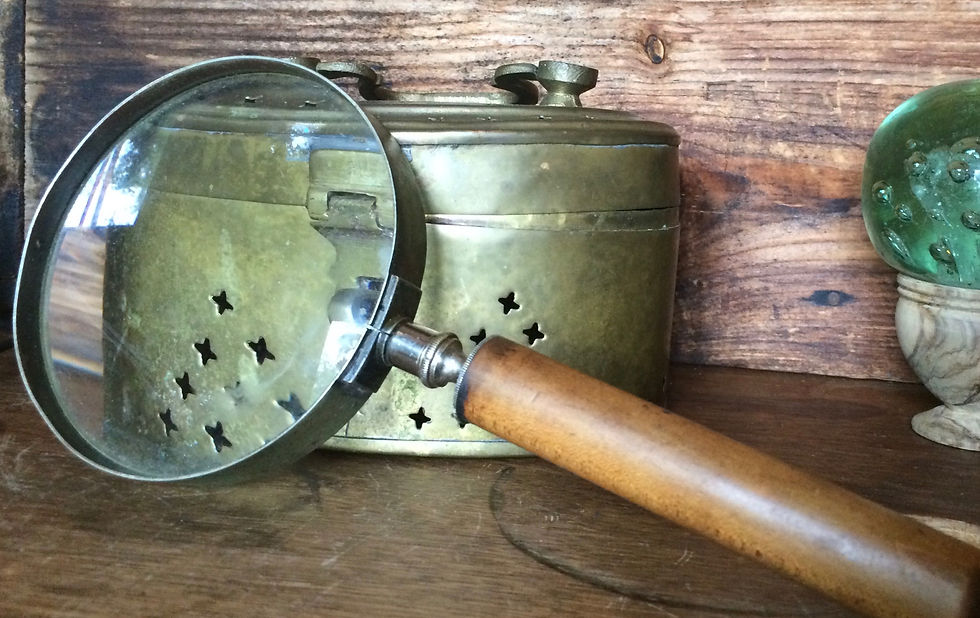 Magnifying Glass with Box