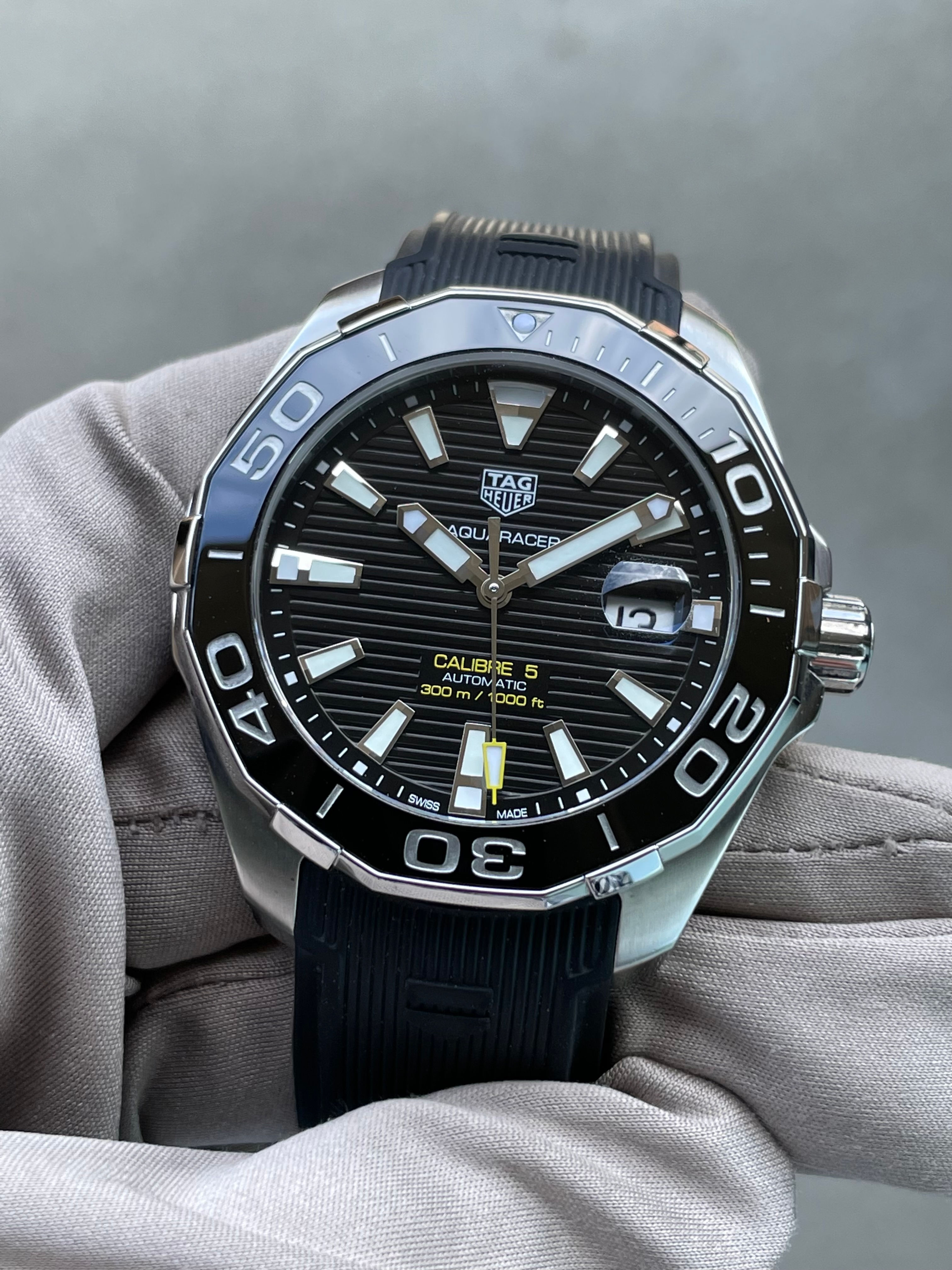 SOLD TAG Heuer Aquaracer Calibre 5 Ref. WAY201A.FT6142