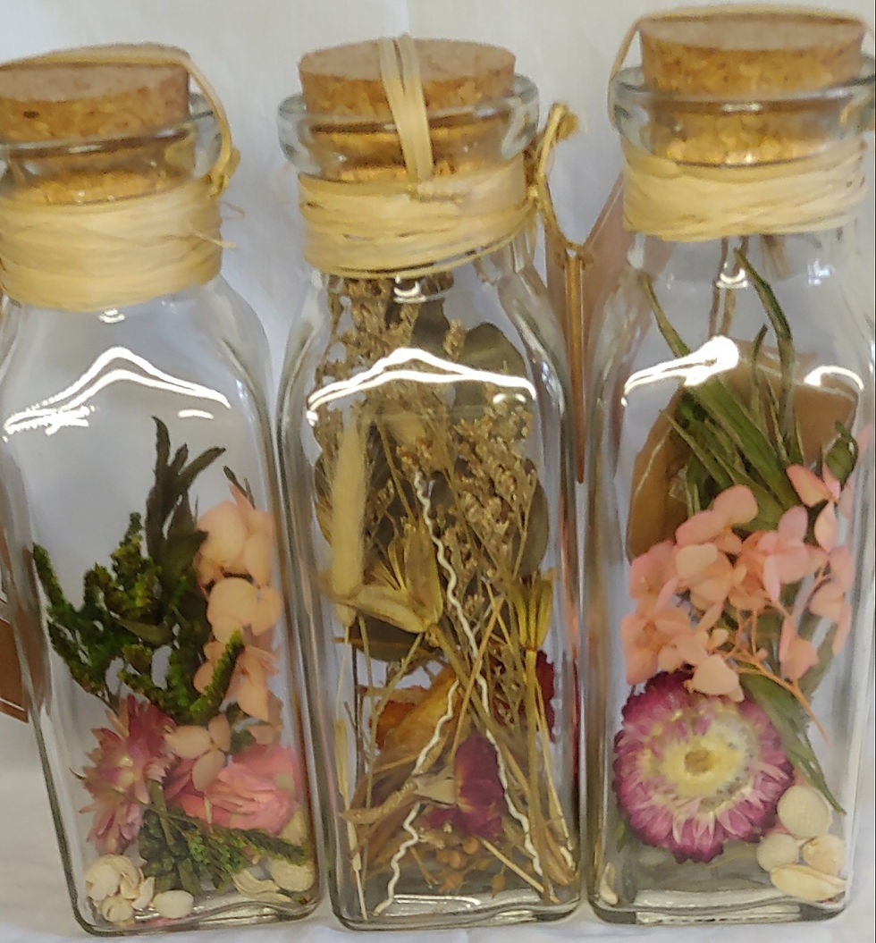 Thumbnail: Natural Lavender Dried Mixed Flowers in Vase Table Decoration