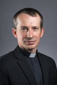 Vigil-Fr-Erik_crop.png