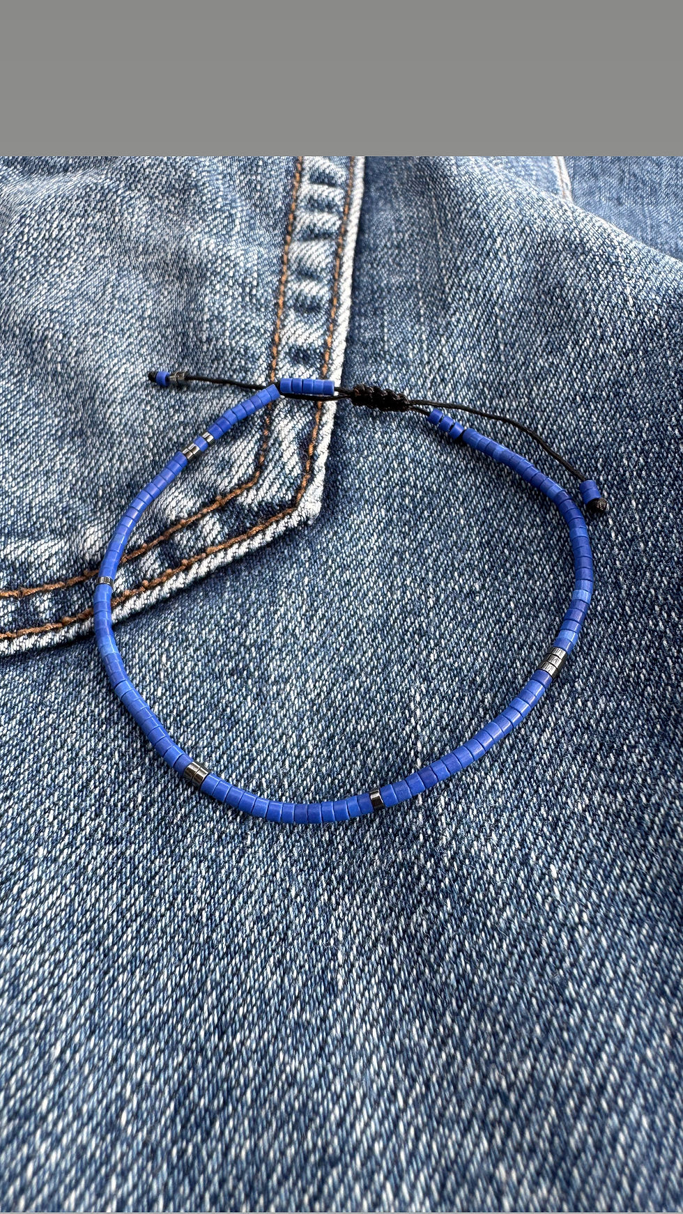 Bracelet fin bleu